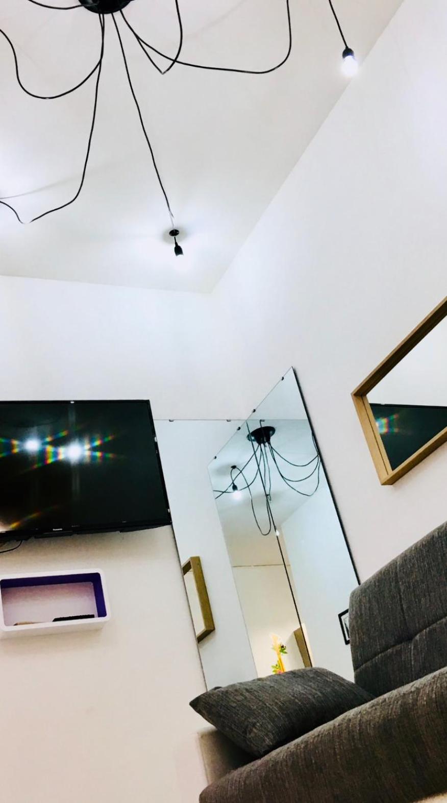 Apartment With Balcony And View Close To The Yellow Metro City