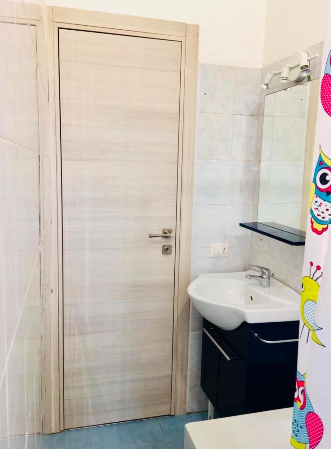 With Balcony And View Close To The Yellow Metro City Apartment *