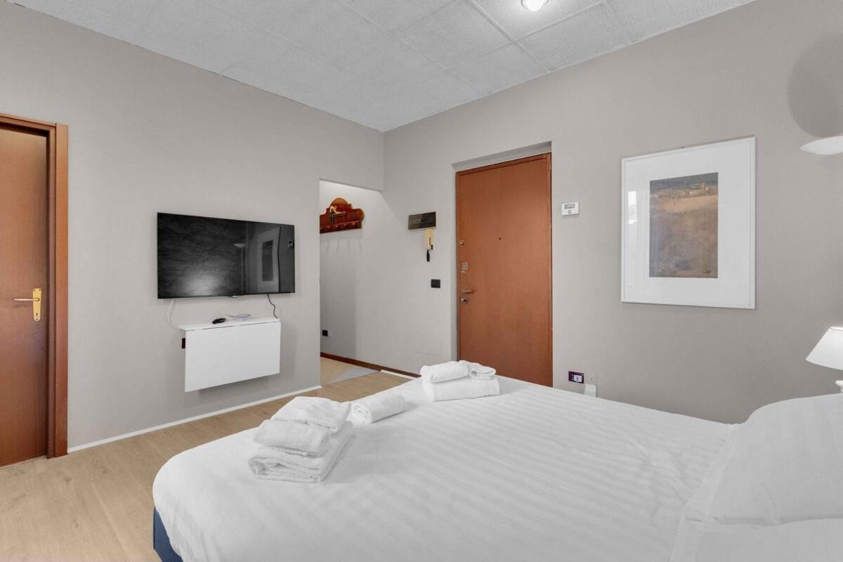 The House Of Via Muratori 11 Apartment Milan