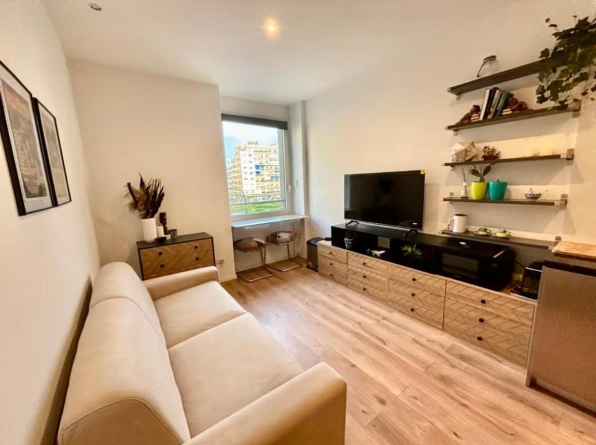 Lovelyview House 7min Da Duomo Apartment Milan