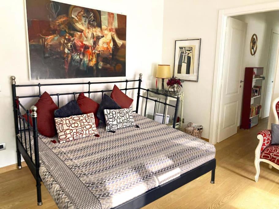 Artistic Park Apartment Milan