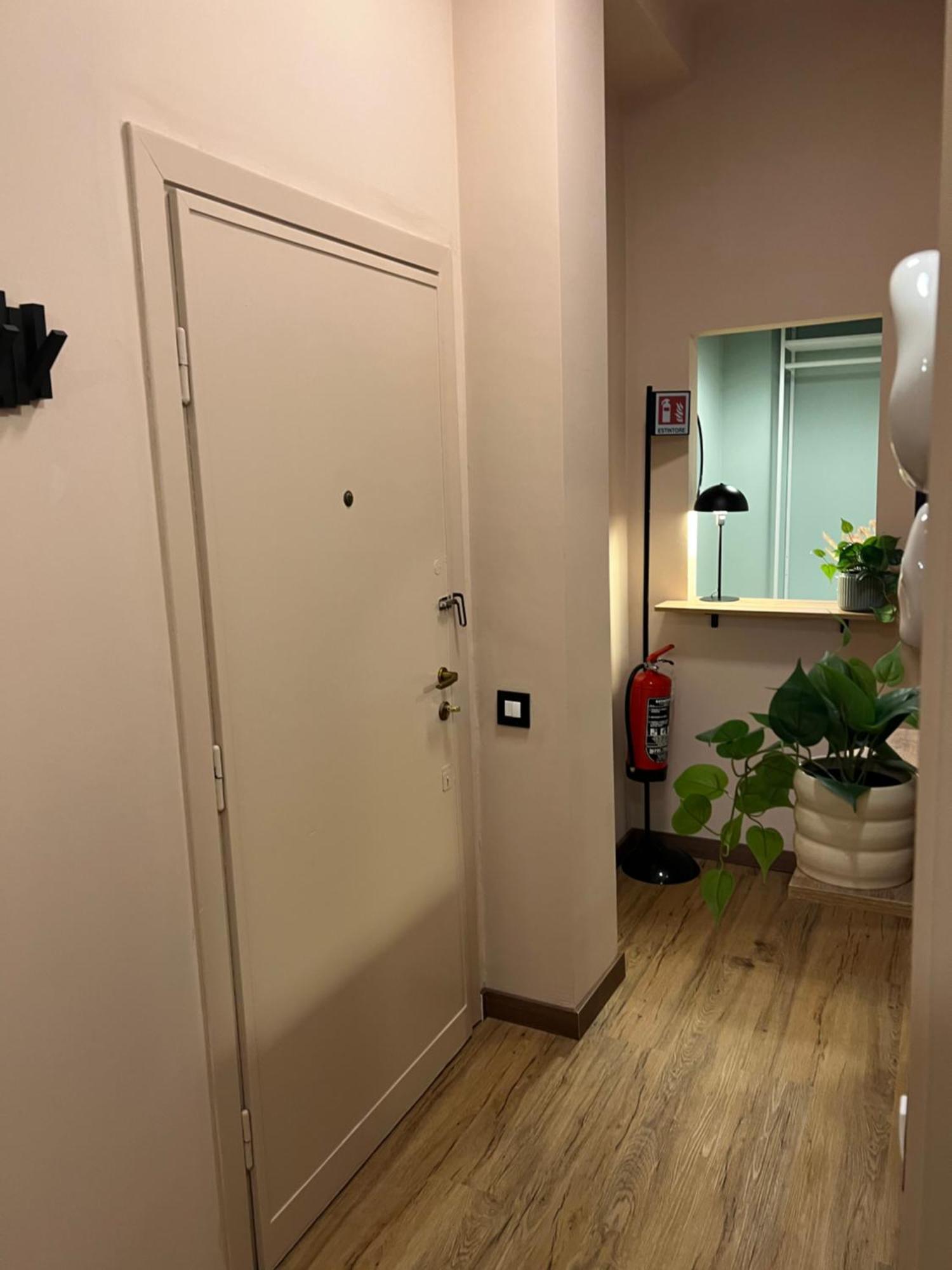 Apartment Charme And Cozy 3 Km Away From Duomo