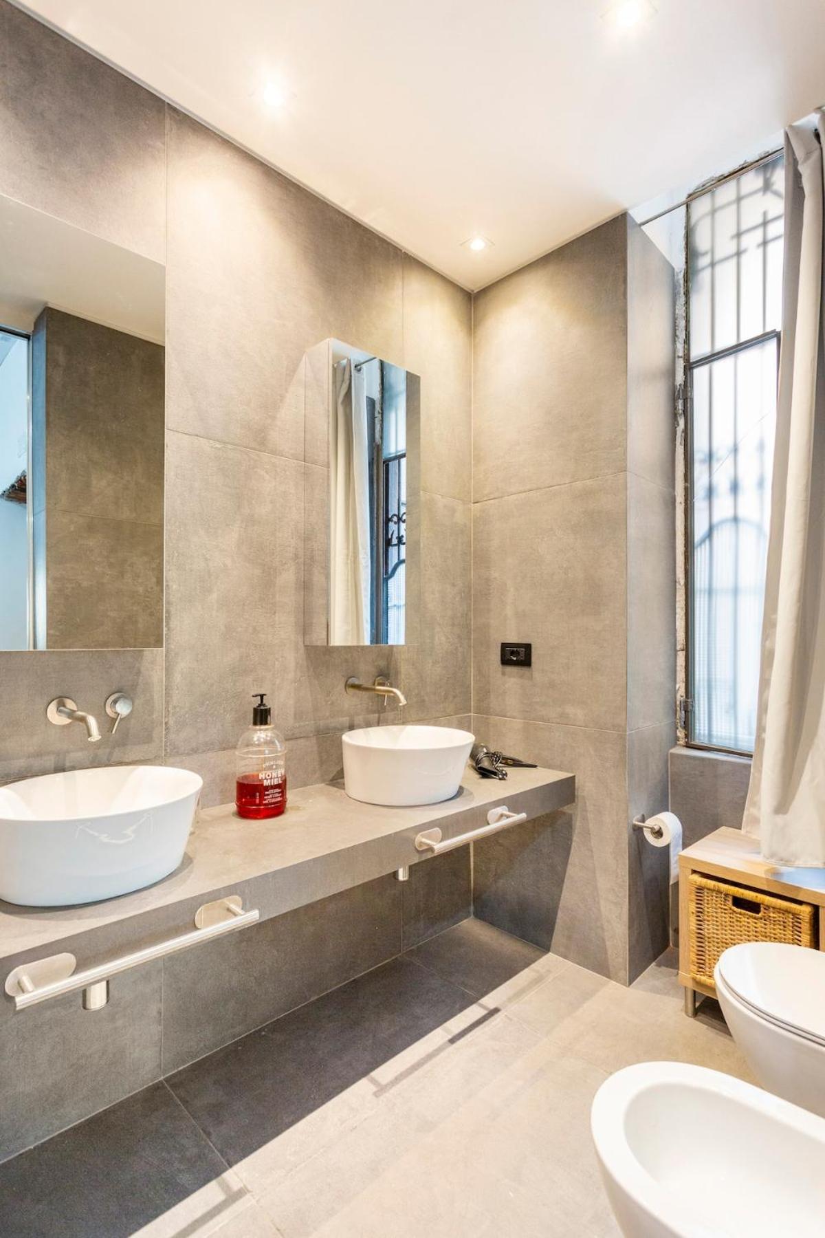 Loft Design Center, Shopping Area, Ac, Wifi, Subway M1 And M2, Airport Connected Apartment Milan