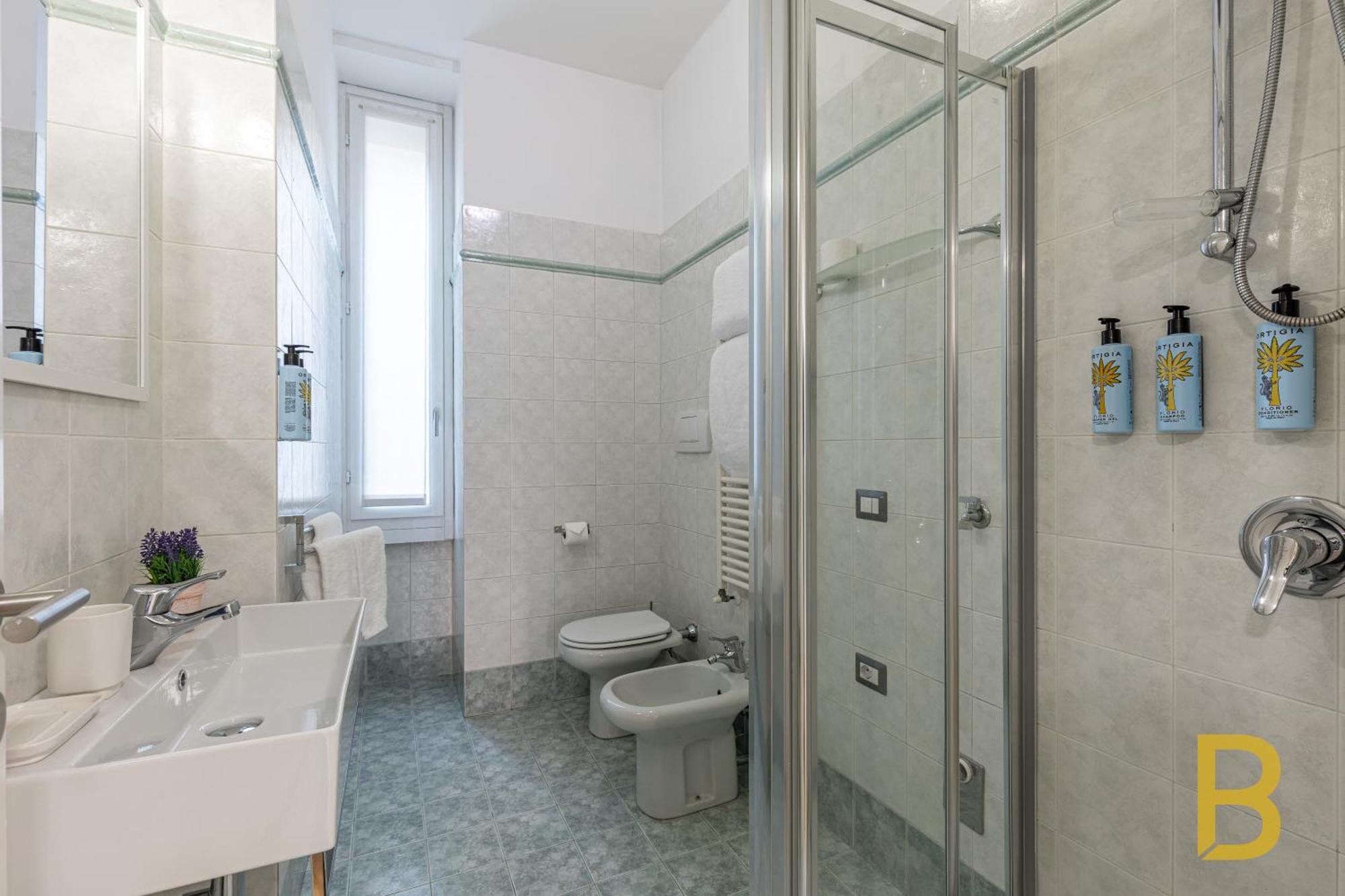 Beplace In De Amicis Apartment Milan