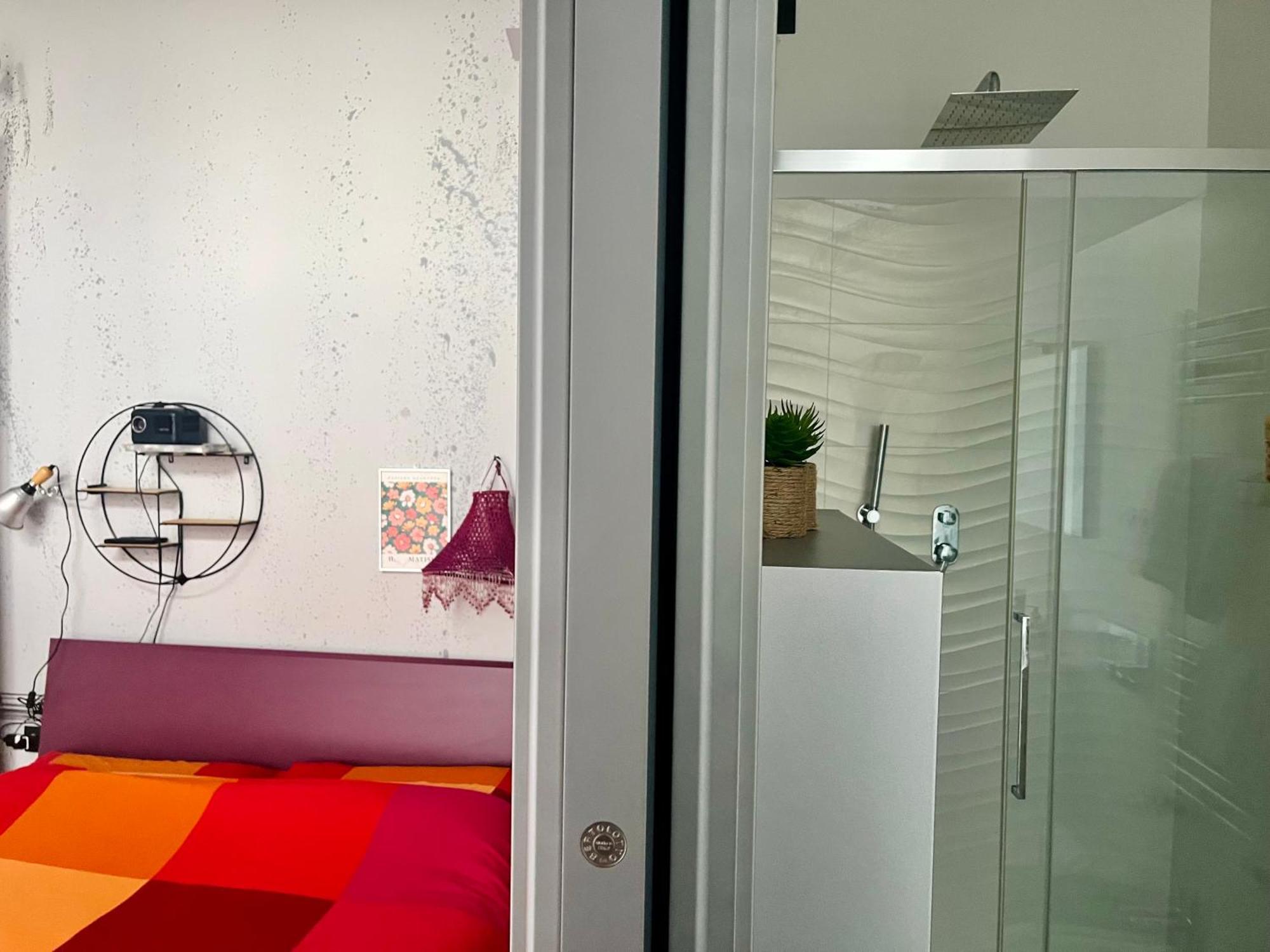 Bellissima Con Bagno Privato Citylife - Sempione Alloggio in famiglia *