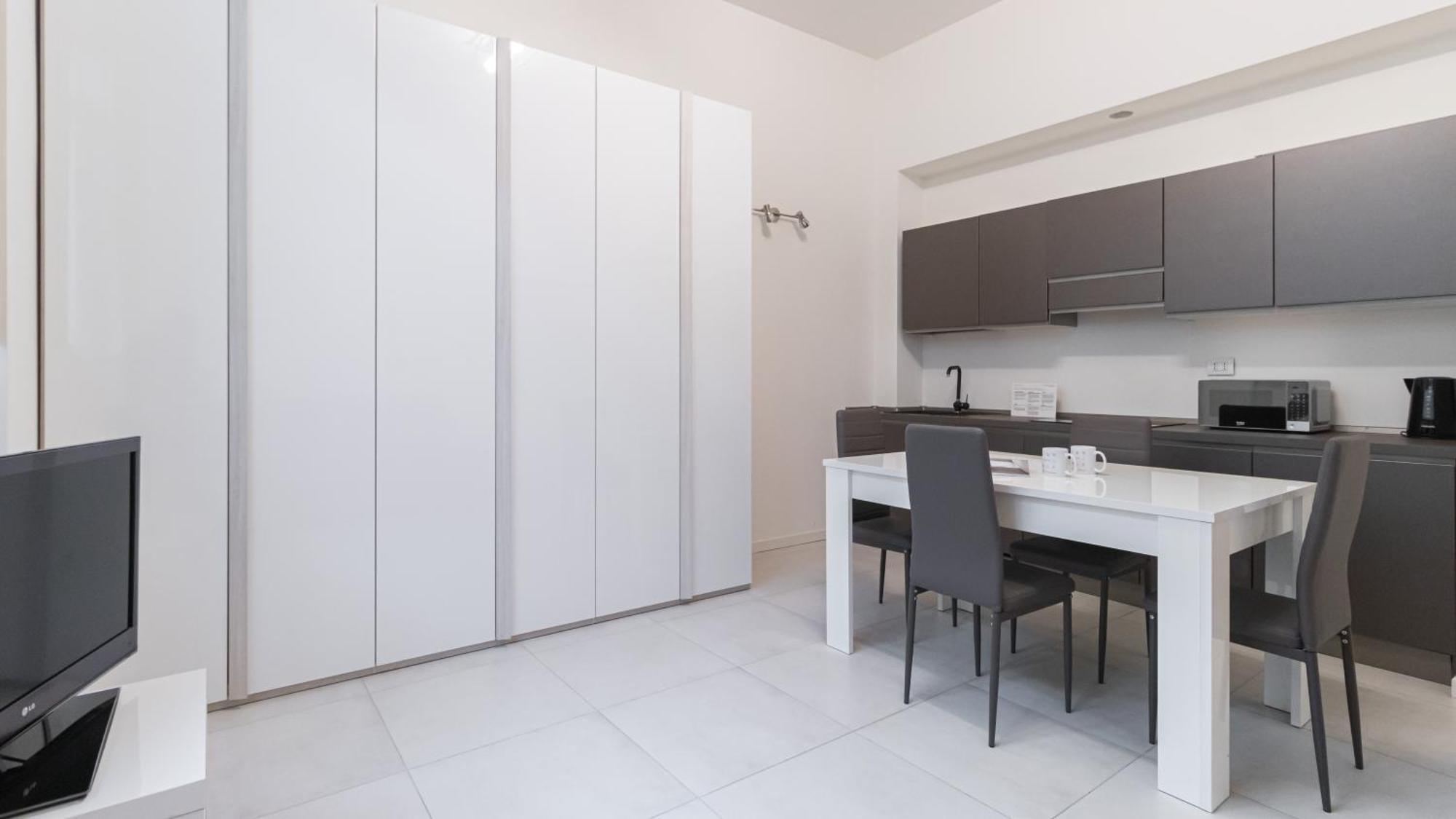 Italianway - Pianell 5 A Milan