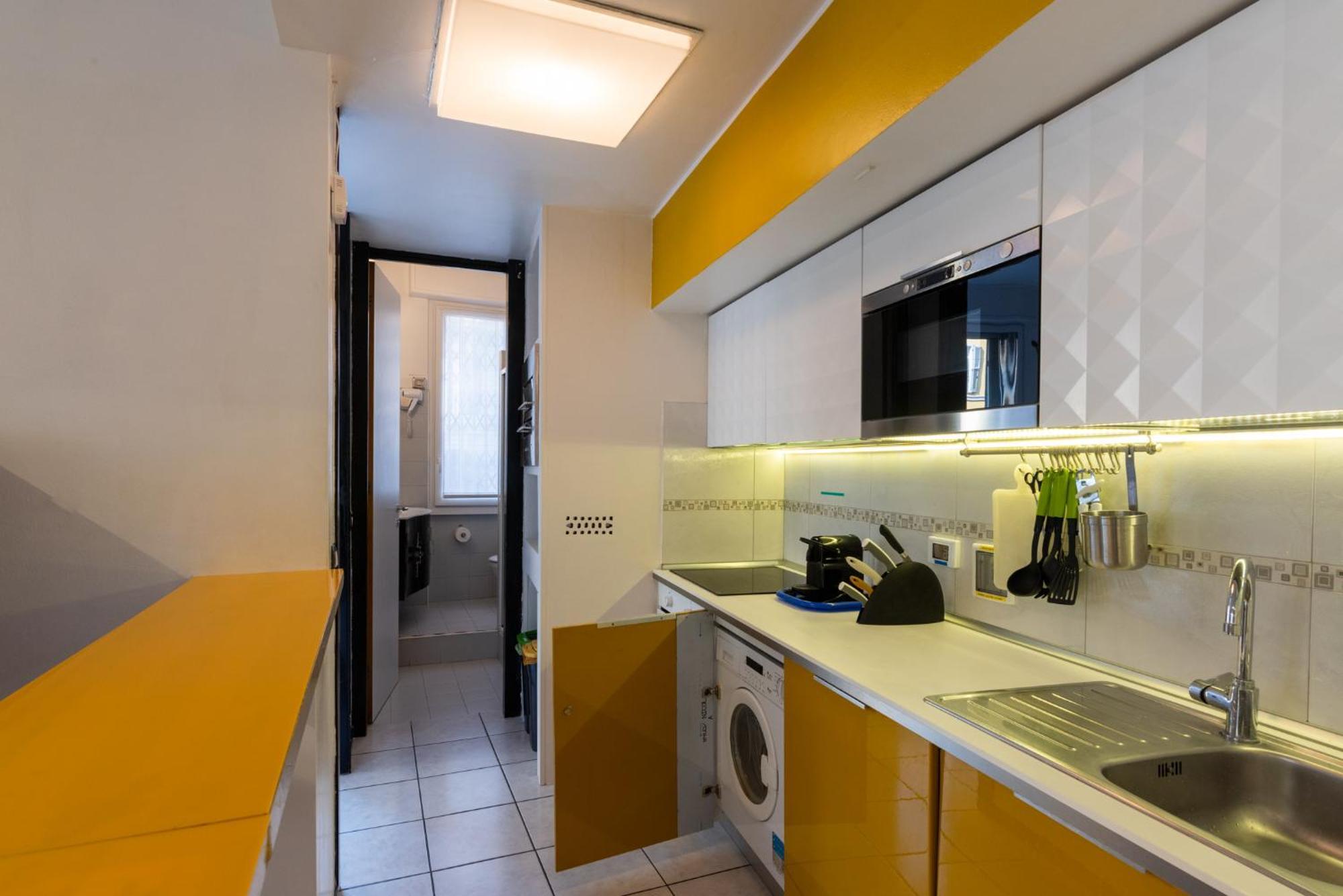Duomo Penthouse Milan, Terrace, Park, 8 Bed Holiday home *