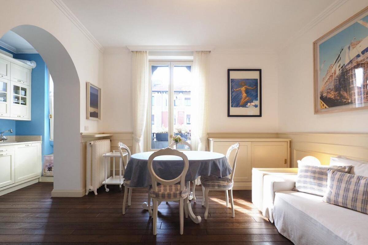 Apartment Refined And Bright One-bedroom Near Risorgimento *
