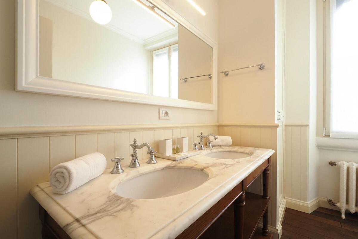 Refined And Bright One-bedroom Near Risorgimento Apartment