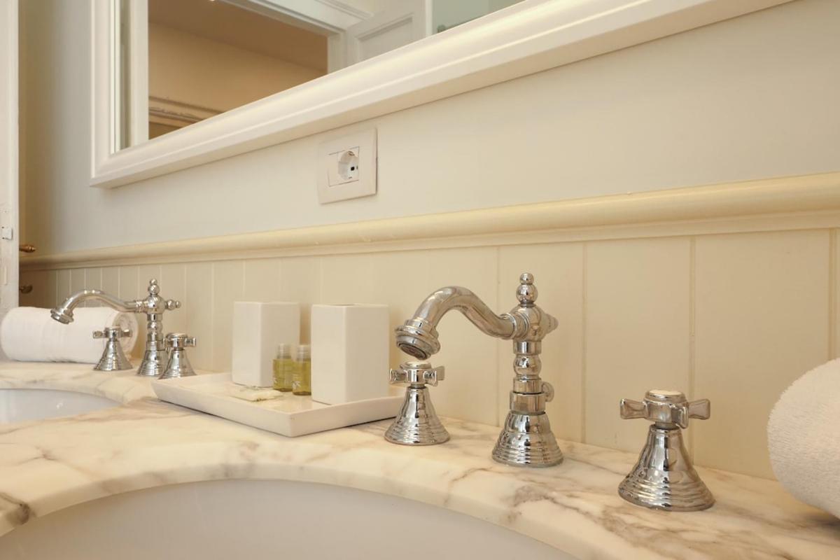 Refined And Bright One-bedroom Near Risorgimento Apartment *
