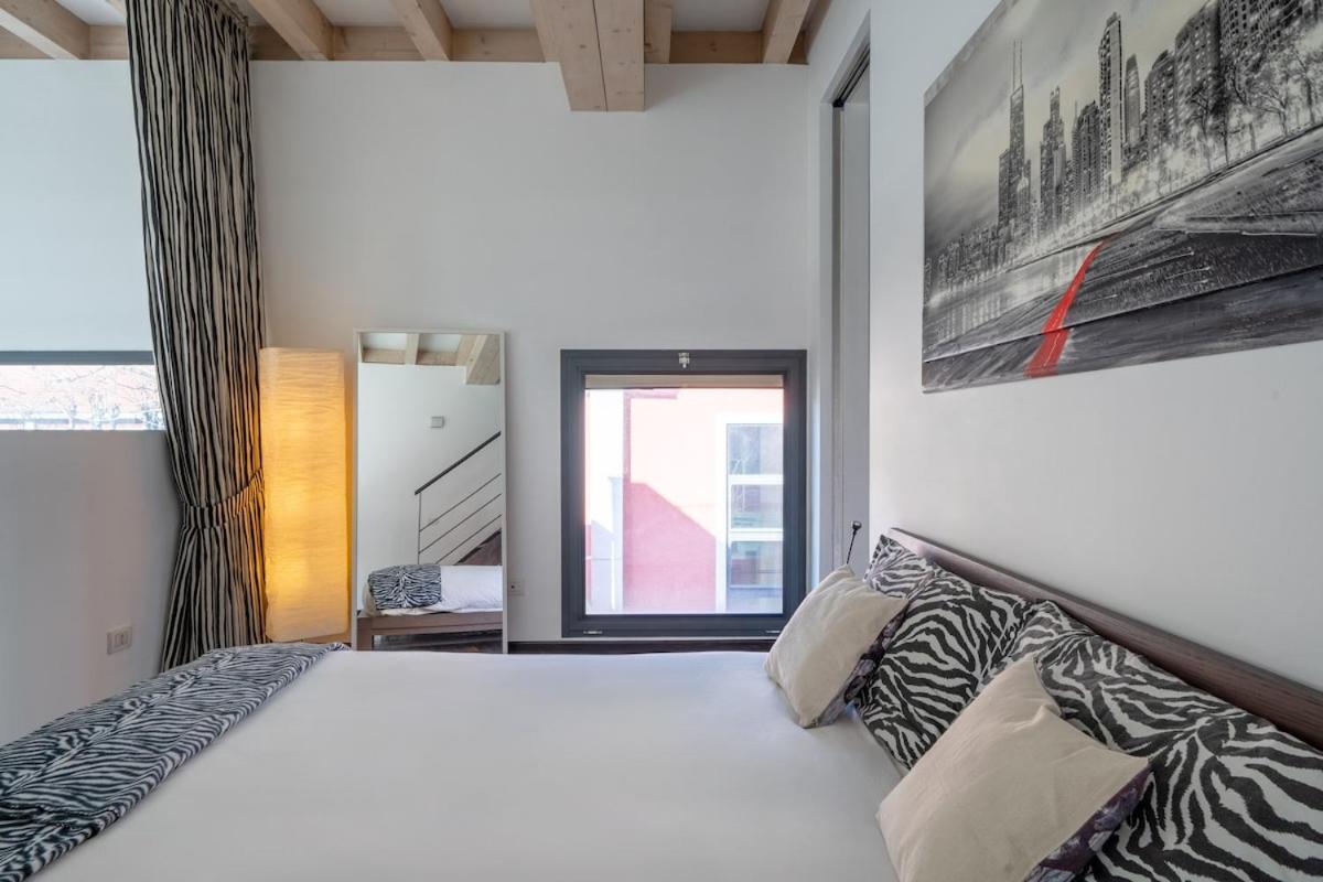 Design Loft Certosa, 4 Posti, 5 Min Da Rho Fiera Apartment *