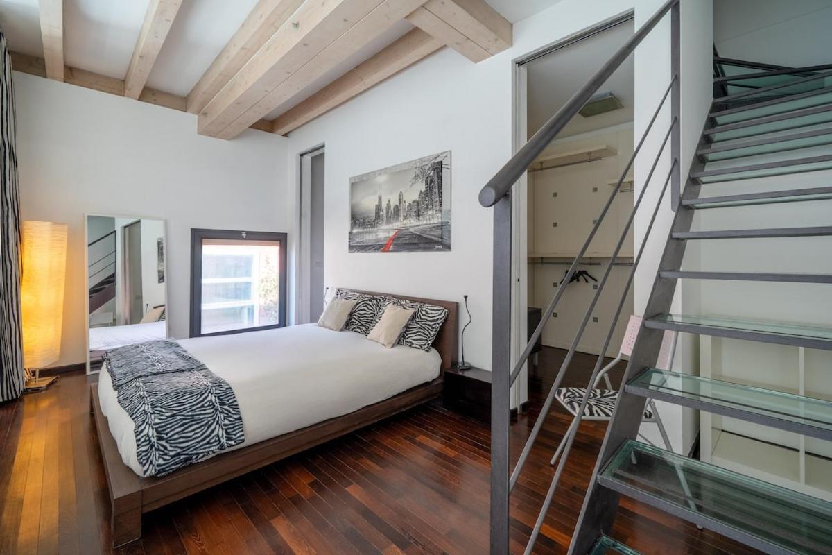 Design Loft Certosa, 4 Posti, 5 Min Da Rho Fiera Apartment *