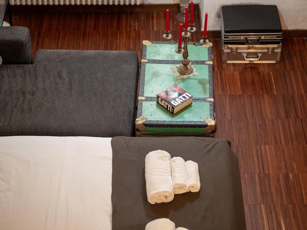 Apartment Ampio Loft 5' Dalla Metro *