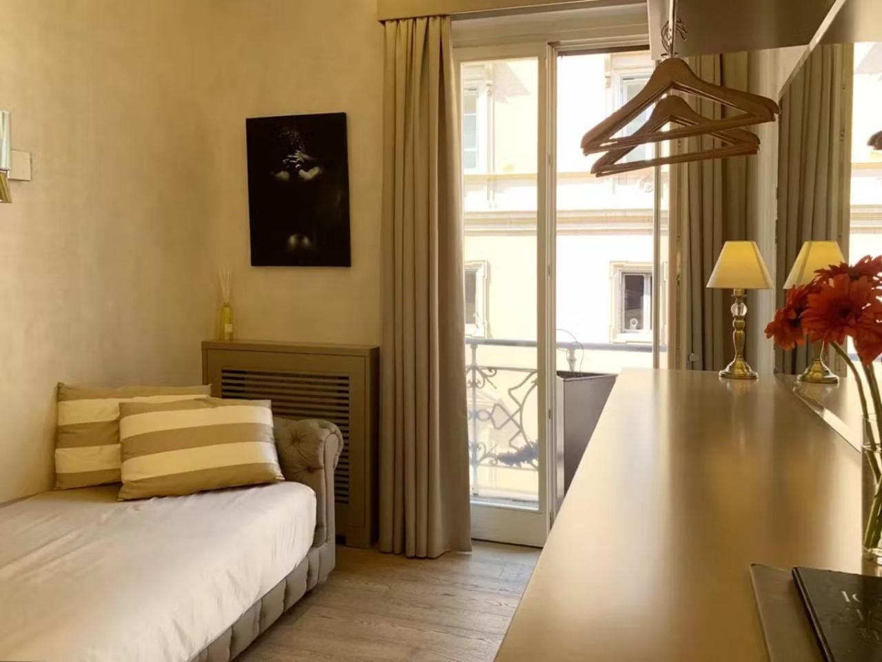 Please Read My Host Profile At Bottom Of Page Before Making A Request # Luxury In # * Milan