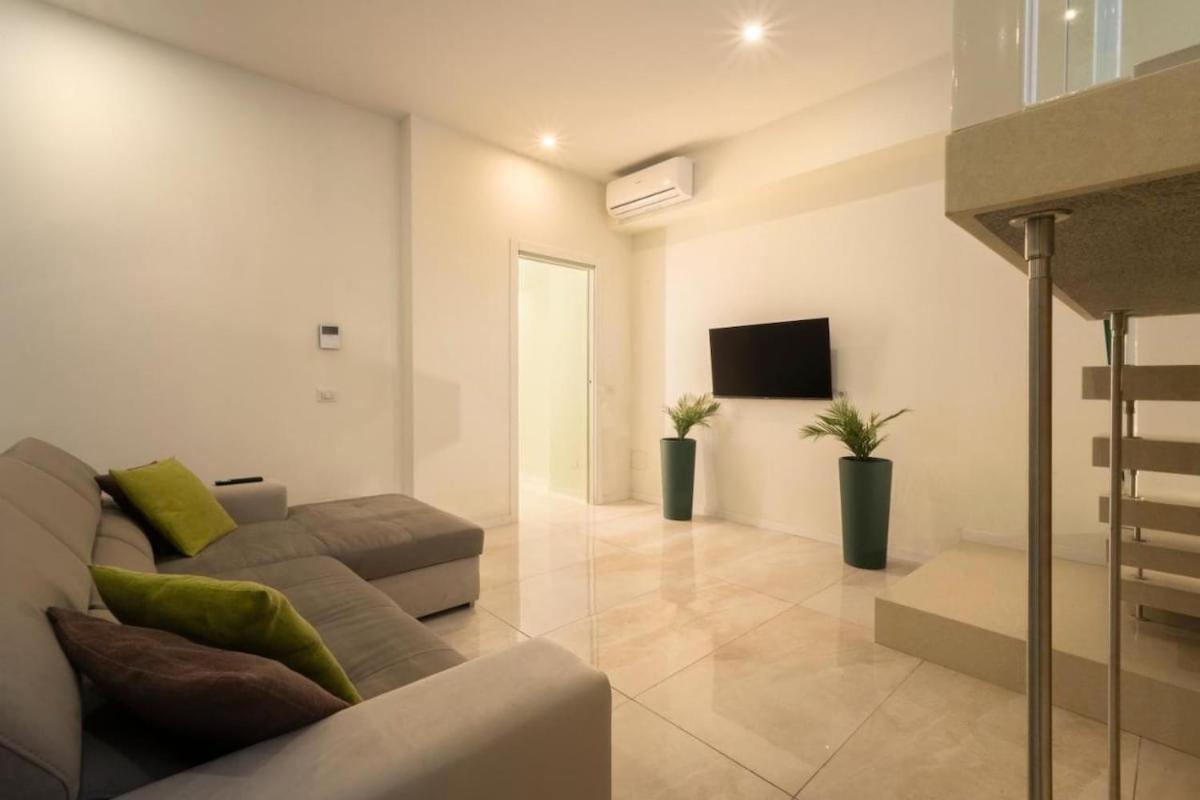 Apartment Vivimihome Loft Milanese A Due Passi Dal Centro