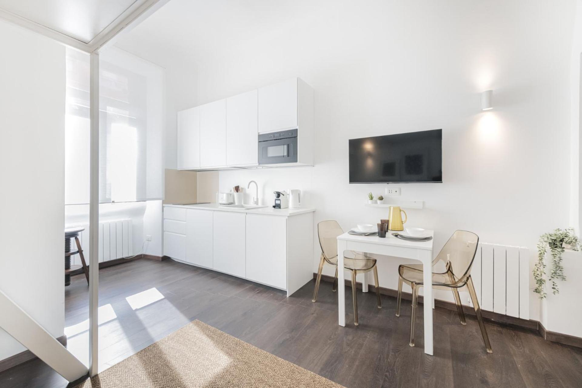 Easylife - Monolocale Soppalcato In Porta Romana