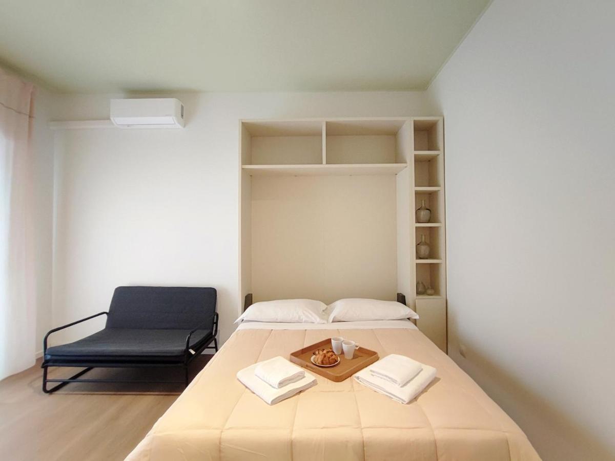 Apartment Station- Modern Milan