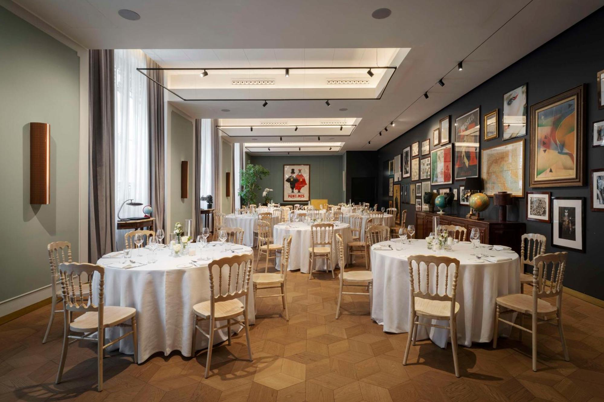 Radisson Collection Hotel, Palazzo Touring Club