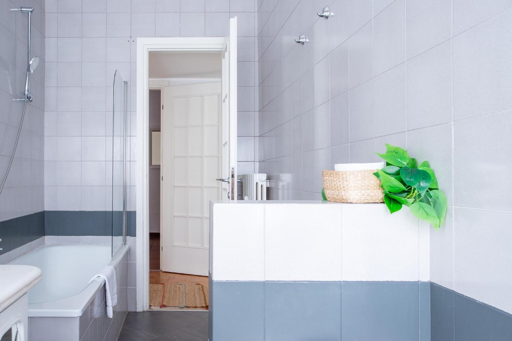 Apartment Ampio Ed Elegante - 2 E 2 Bagni *