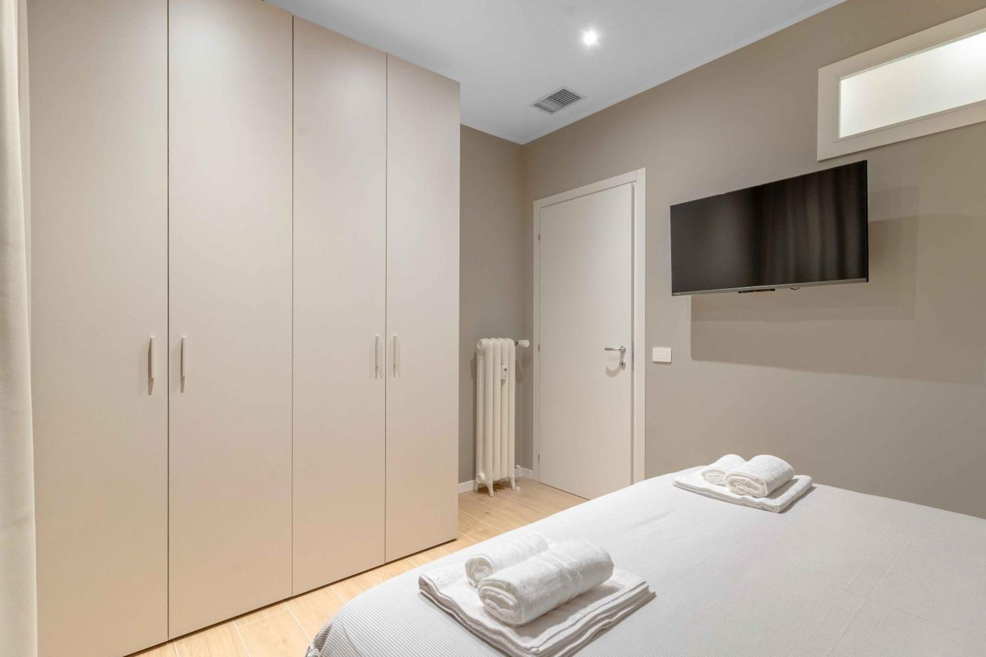 Vitruvio Palace - La Vista Apartment