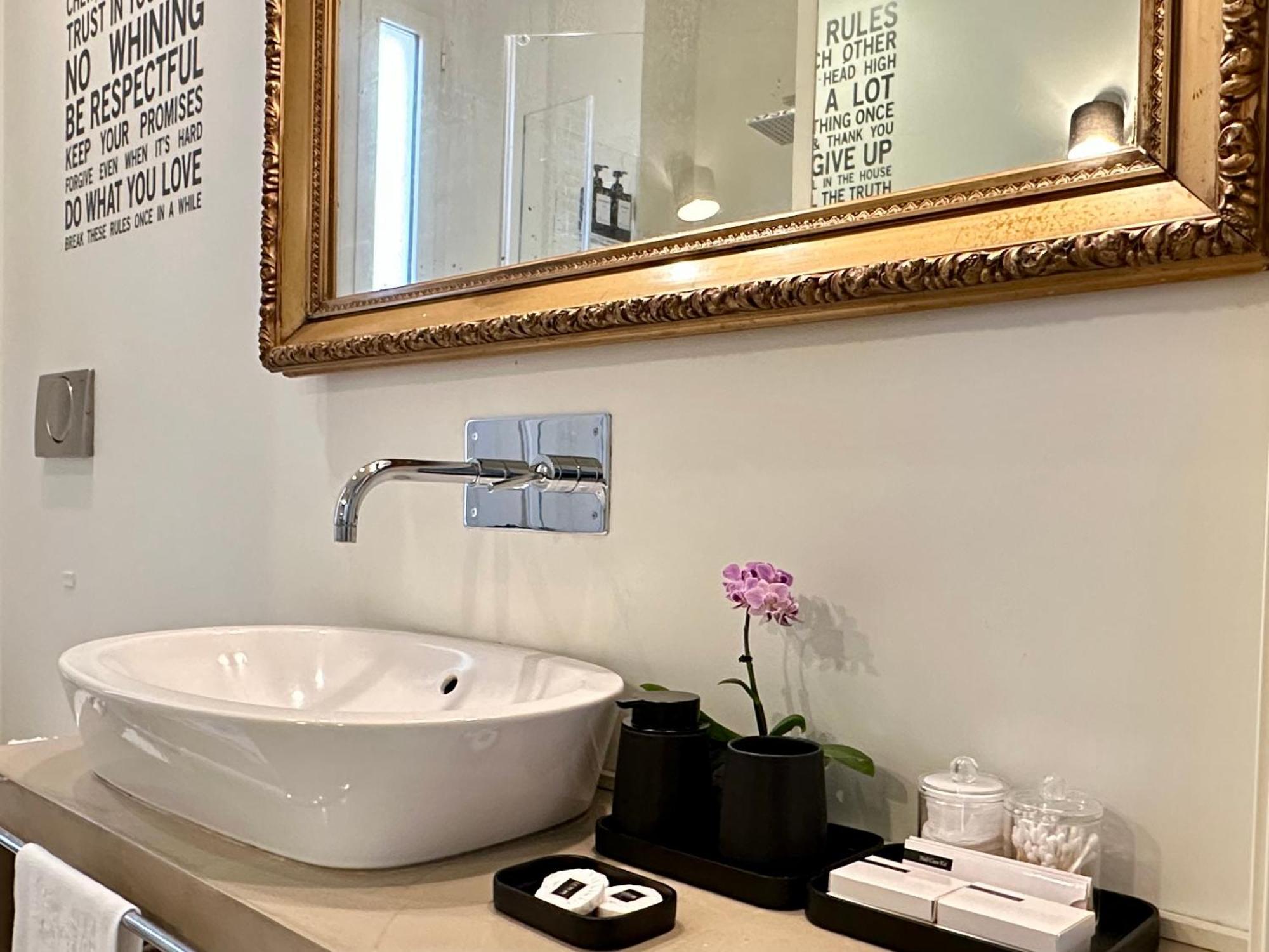 Lily Pads -elegant Apartment- In The Center * Milan