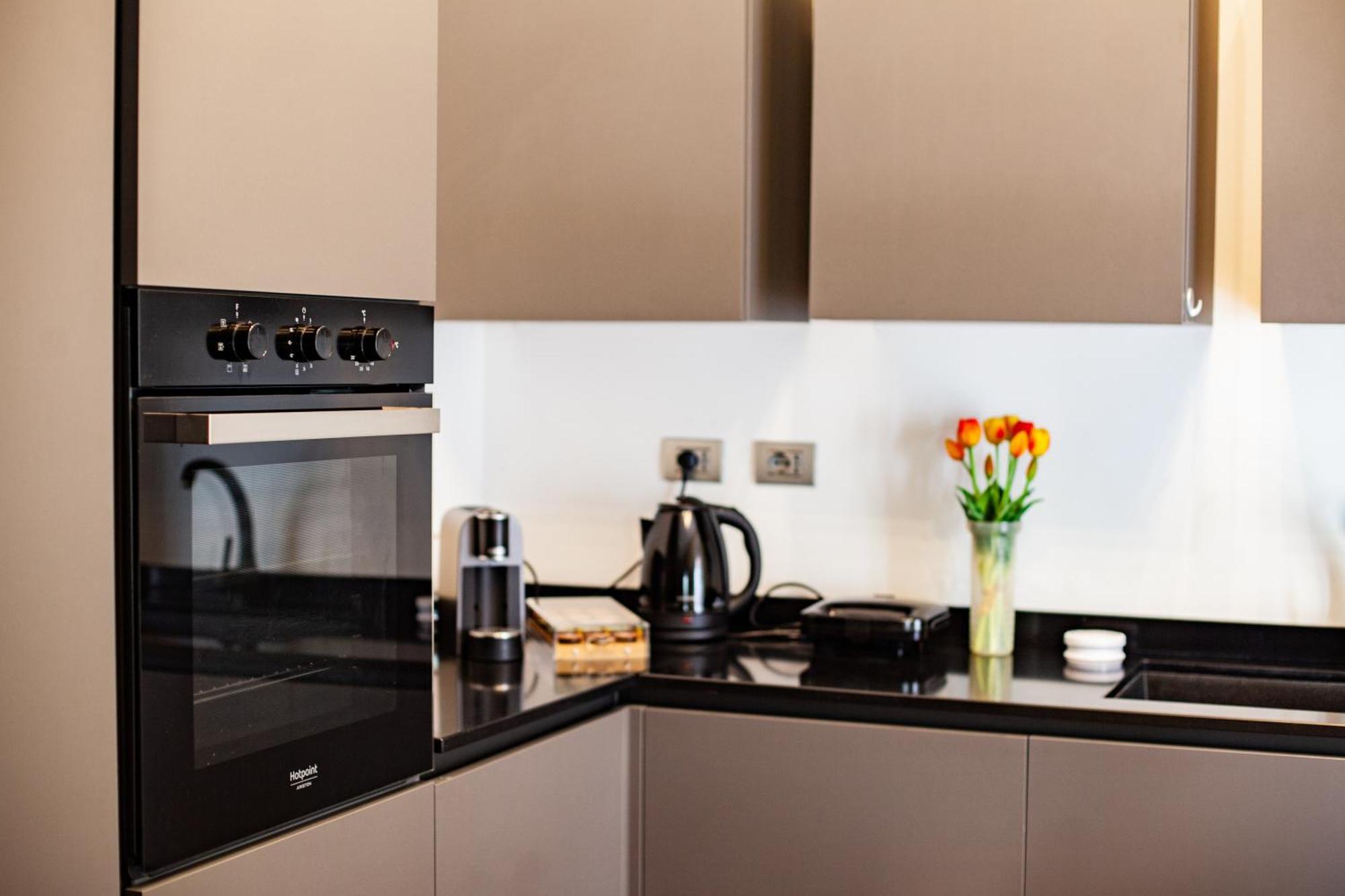 Apartment Design & Luxury With Garden In San Senatore