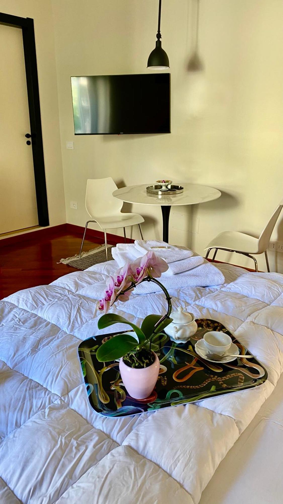Paeninsula, La Tua Casa In Porta Venezia Apartment *