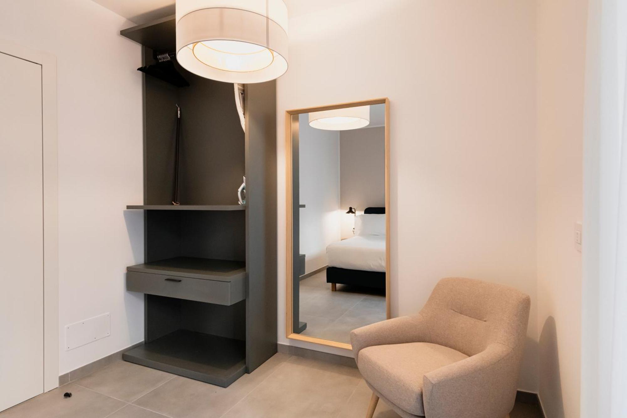 Relstay - De Angeli * Milan