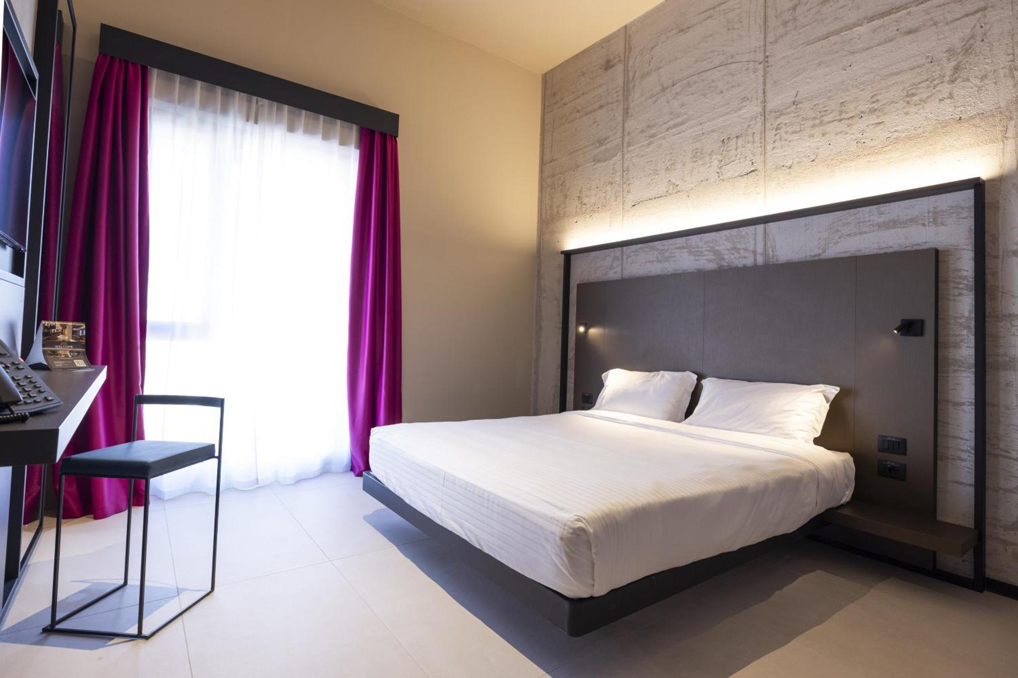 Hotel Joy 124