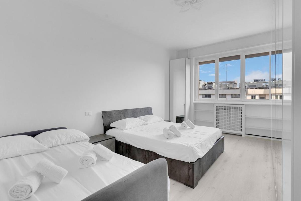 Metro M2 Famagosta-appartamento X5-self Check-in Apartamento Milão
