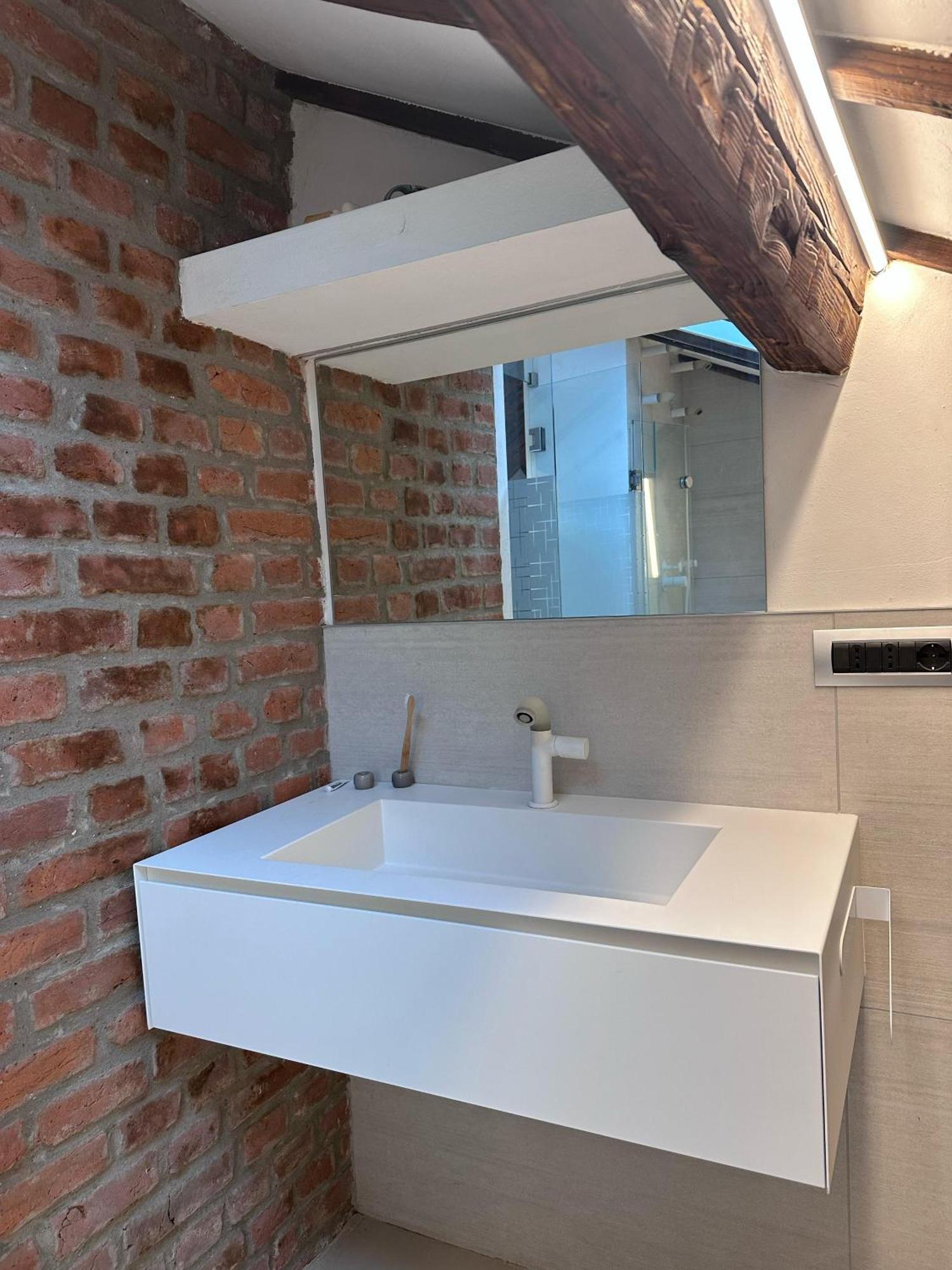 The Savona Design Attic Apartamento