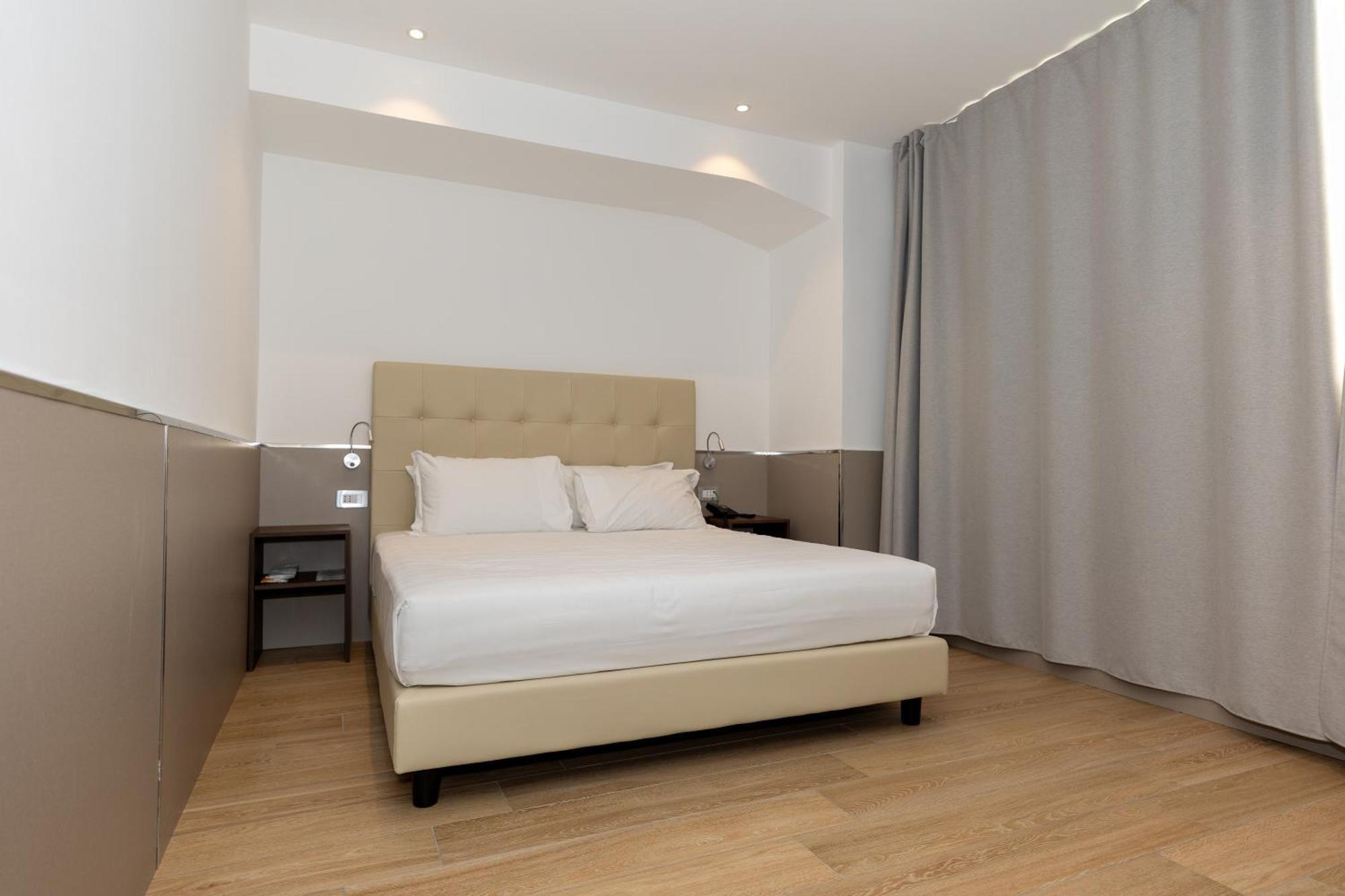 Lh 4* Milan
