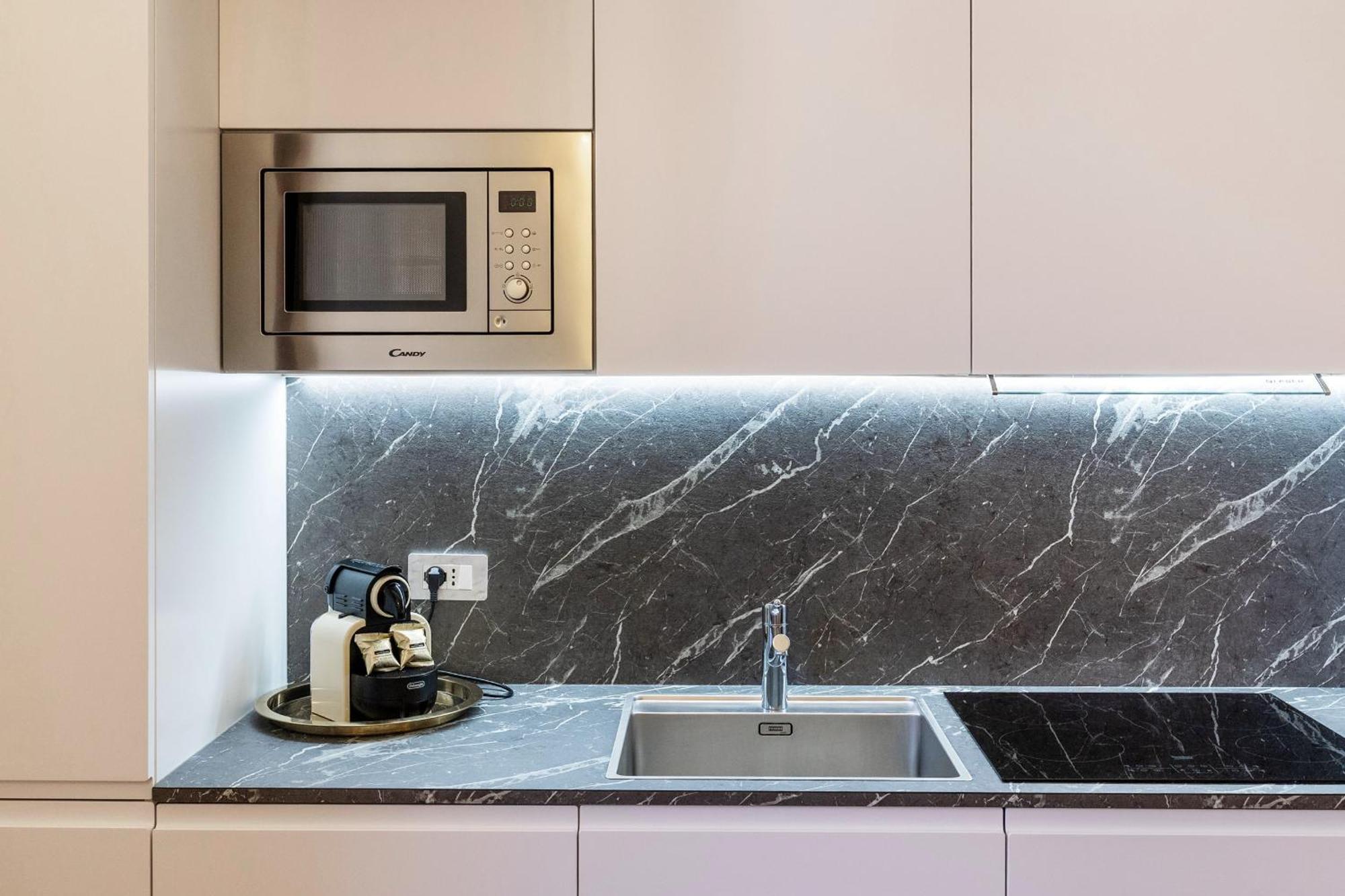 Casa Bella 16 - 8 Min To Metro, 15 Min To Lin Airport, University Area Apartment *