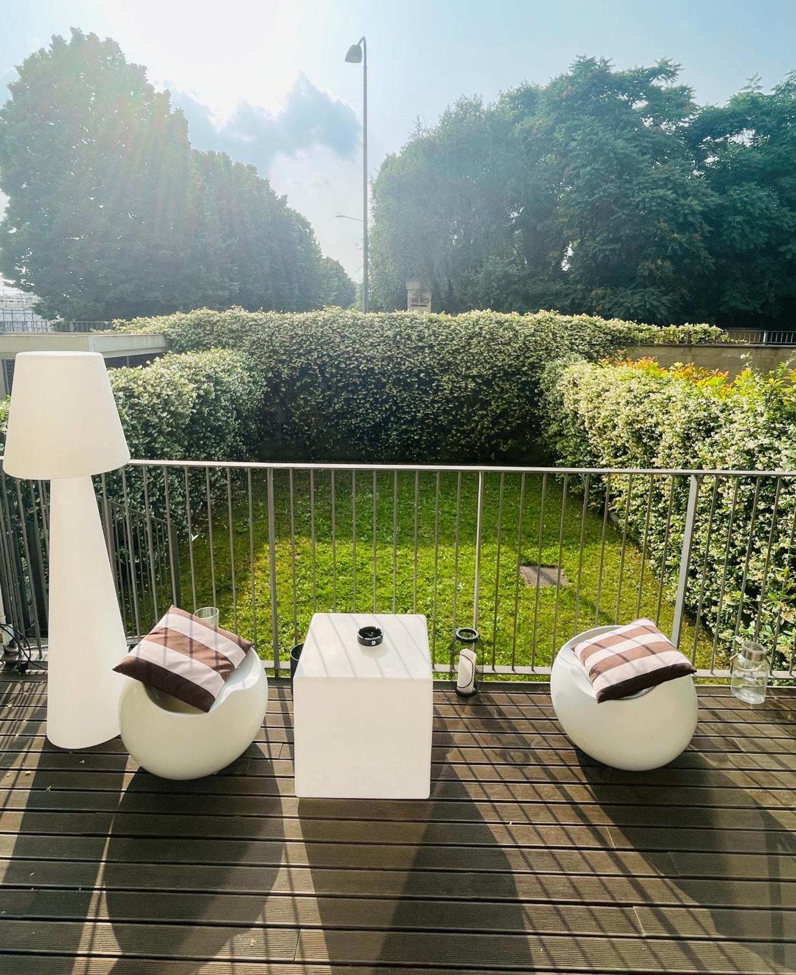 Loft Manifatture Garden Apartment Milan
