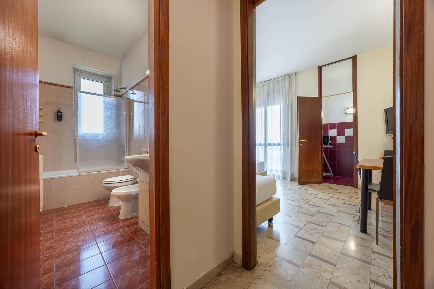 Ih Argonne Park Aparthotel 3*