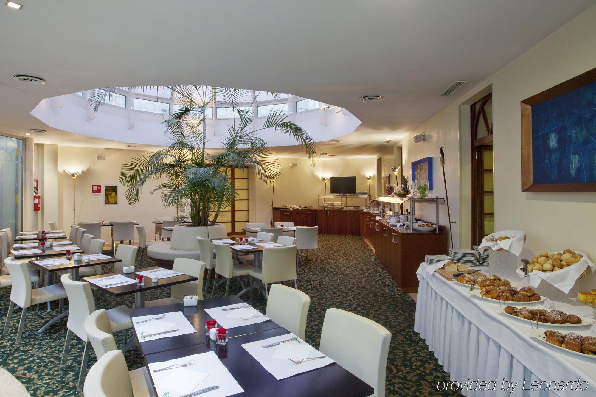 Hotel Garibaldi Station By Ihg 4*