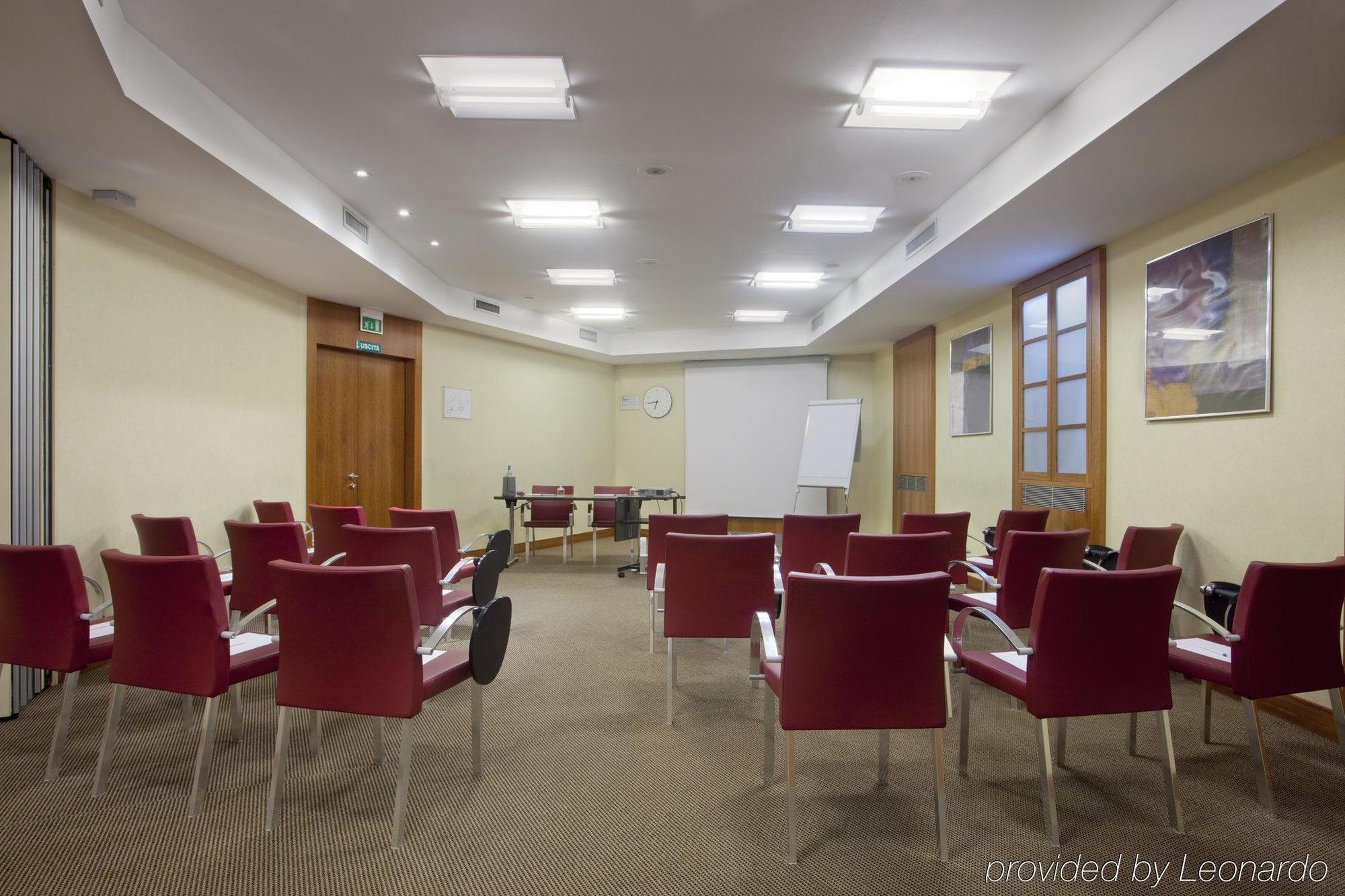 Hotel Garibaldi Station By Ihg 4*