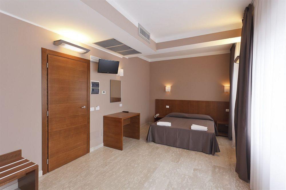 Hotel Oasi Village 3*