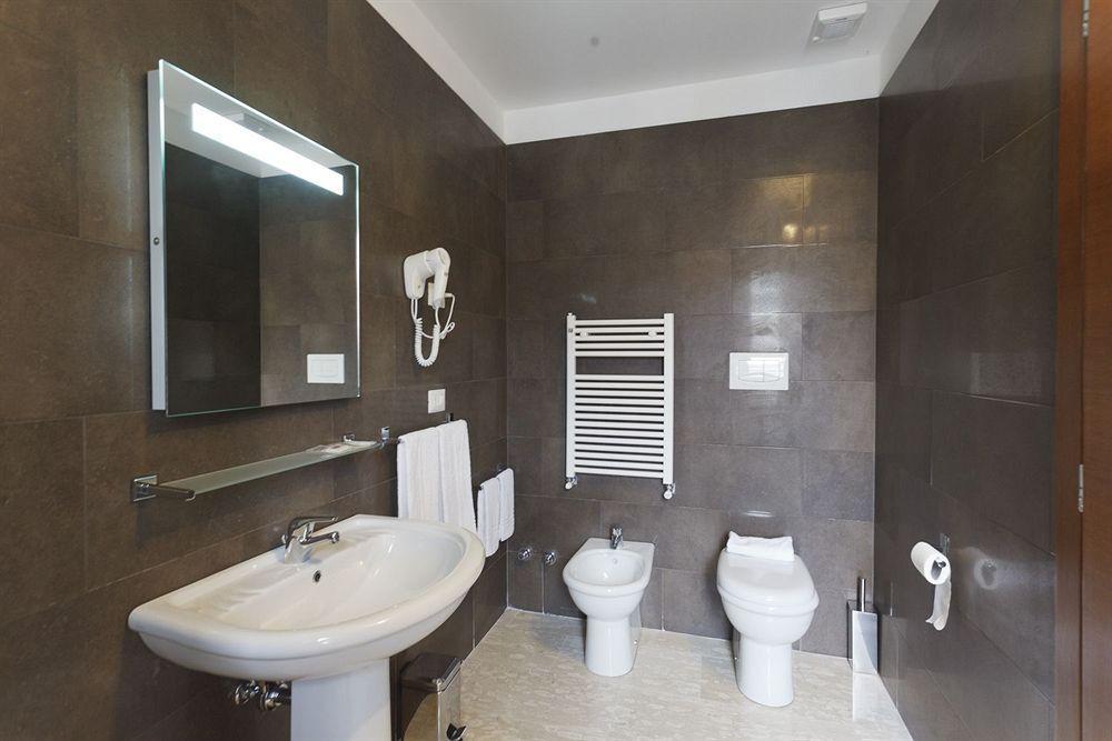 Oasi Village 3* Milan