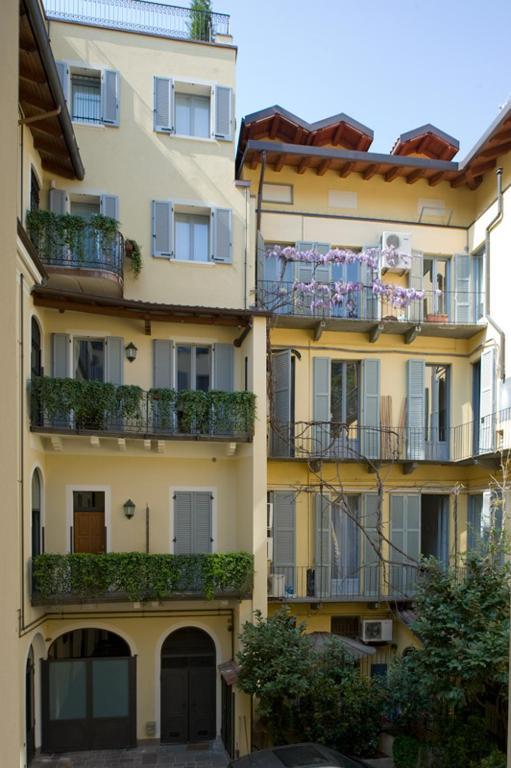 Cerva Fashion District Apartment