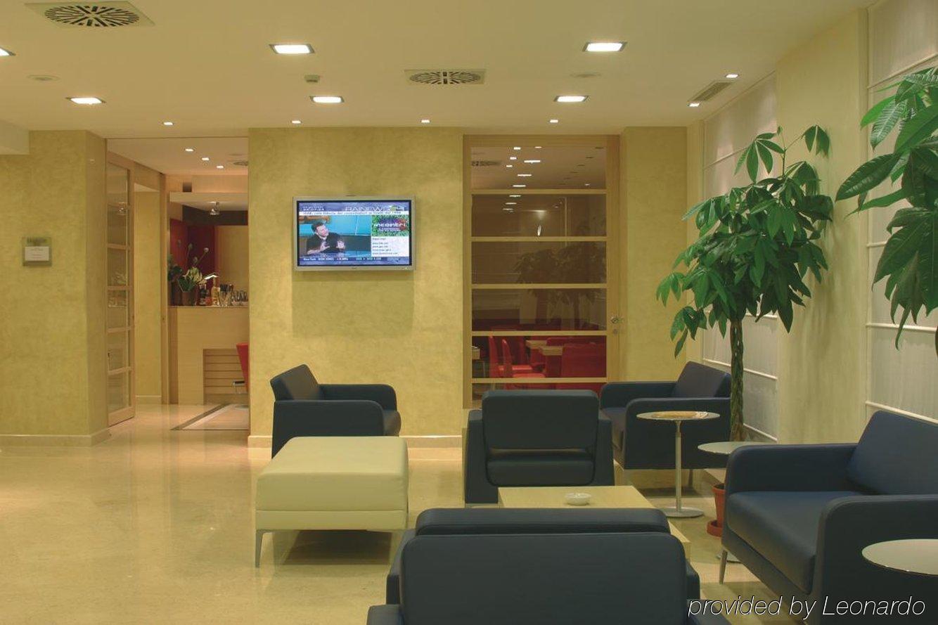 Hotel Garibaldi Station By Ihg Milan