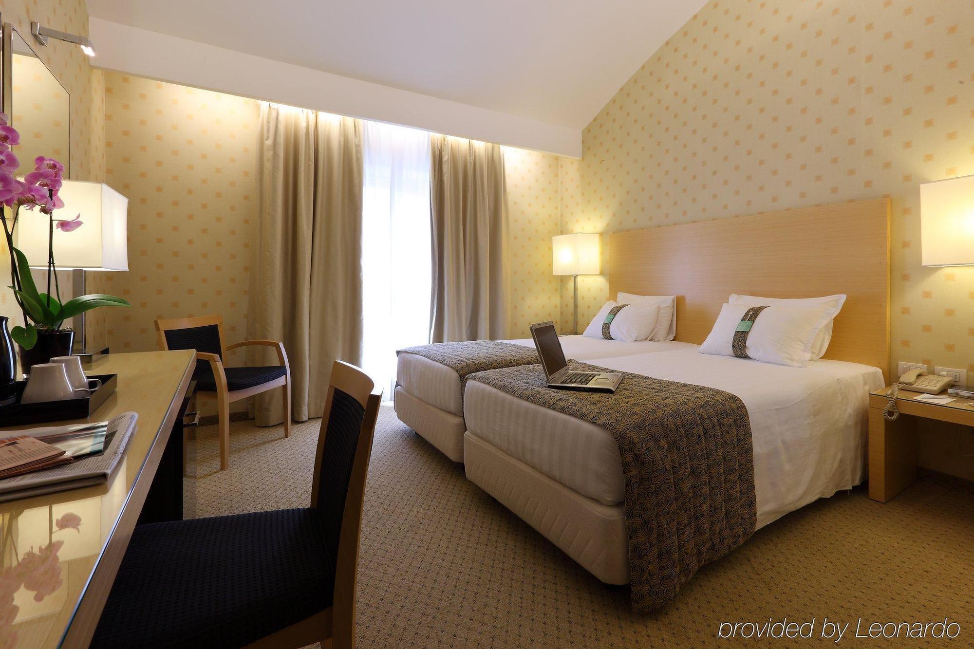 Hotel Garibaldi Station By Ihg Milan