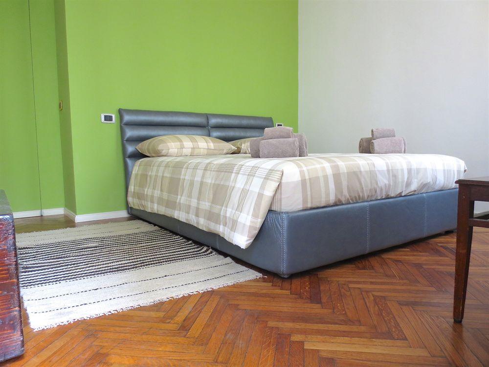Temporary House - Design District Apartment Milan