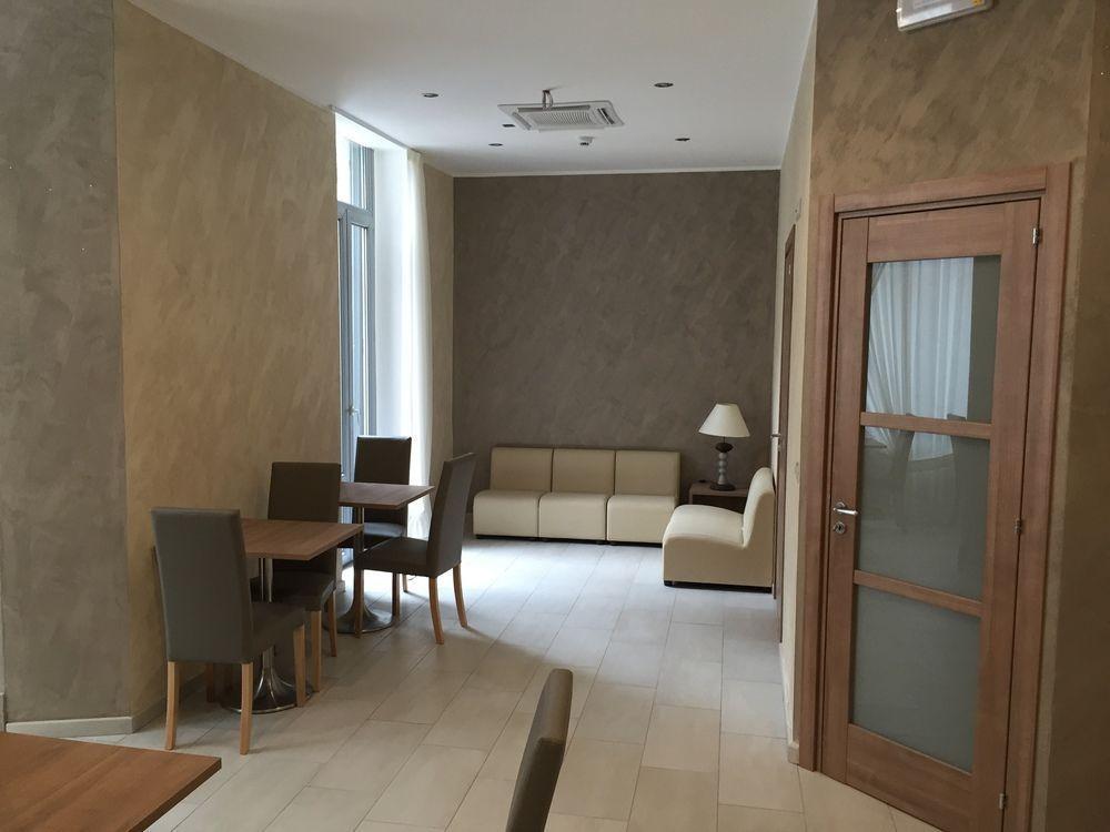 Montecarlo 3* Milan
