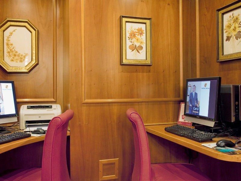 Hotel Berna 4*