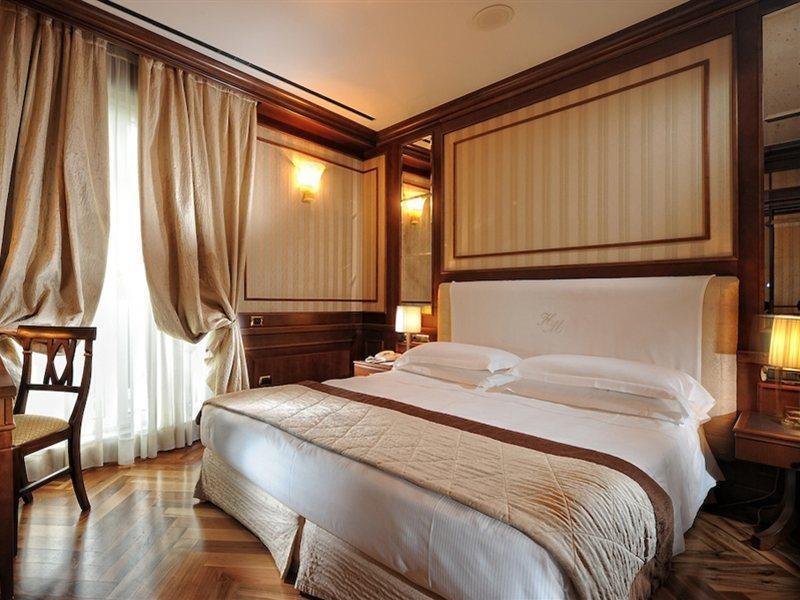 Hotel Manzoni Milan