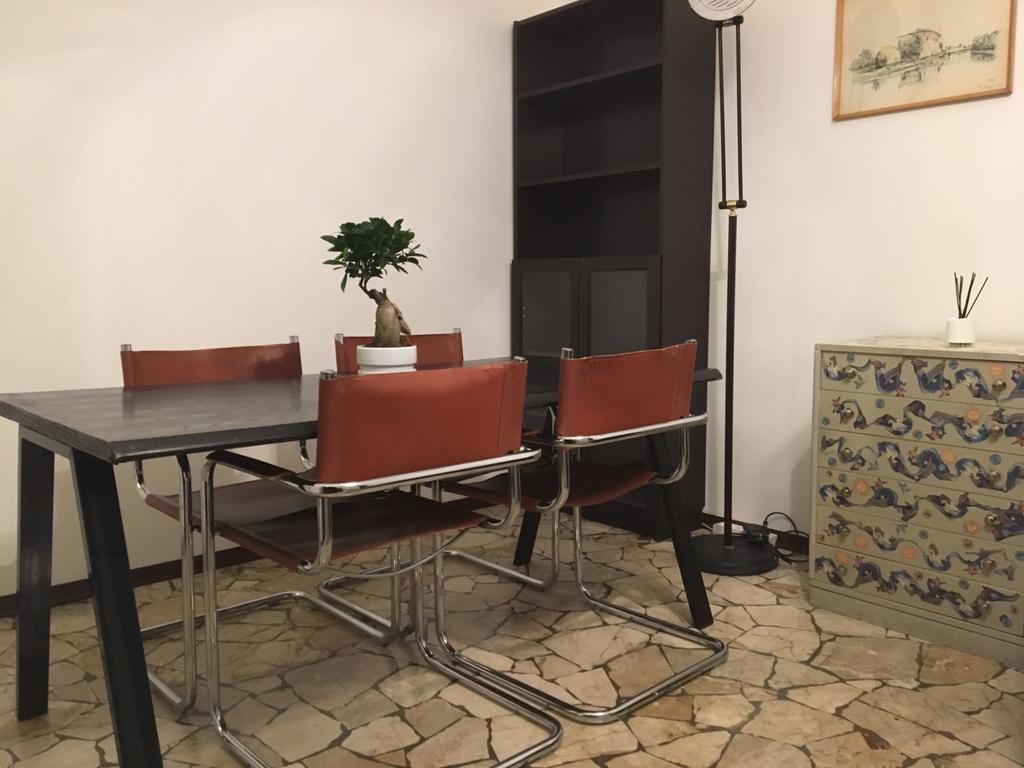 Apartment Govone 68 Milan
