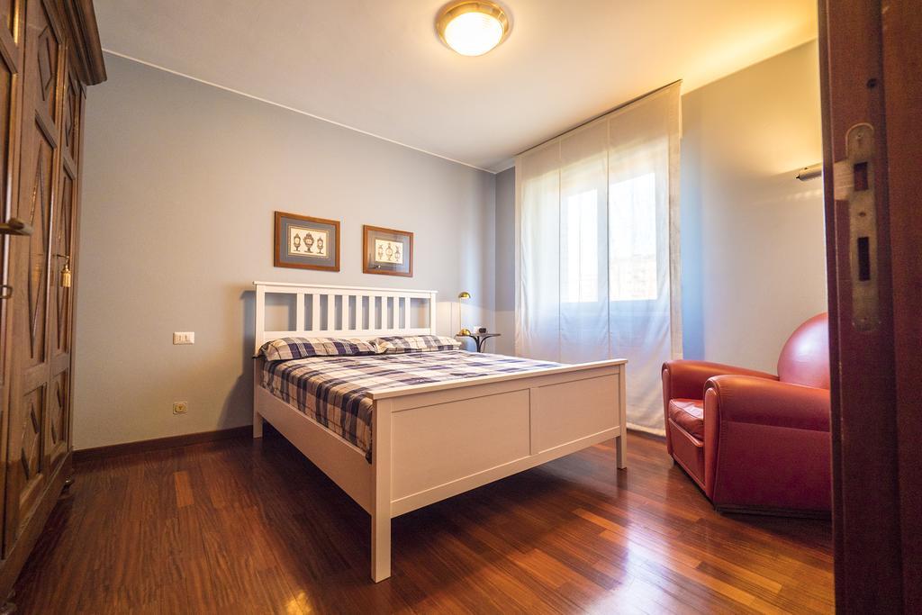 Mama House * Milan