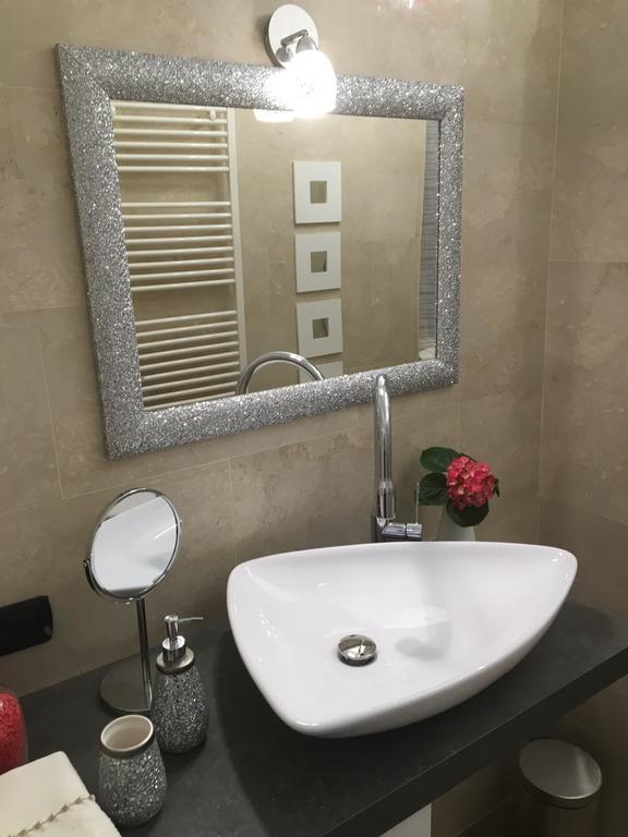 Milano Apartments *