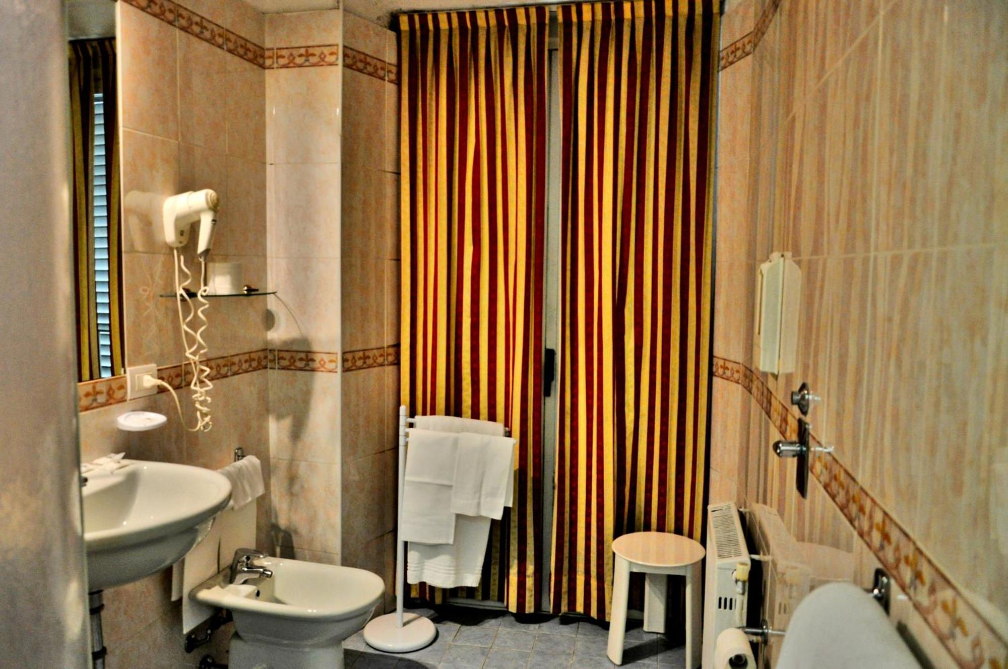 Rio Hotel 3*